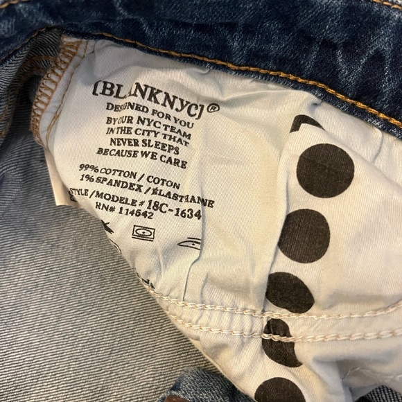 Blank NYC Skinny Classic Jean - Picture 7 of 9